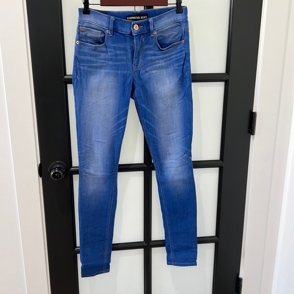 Express Jeans in great condition size 6R